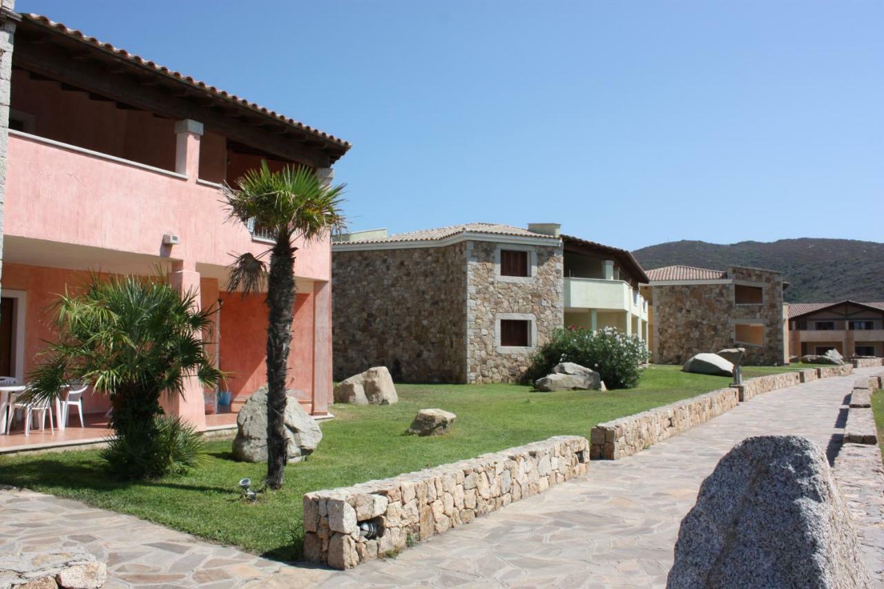 Le Corti Di Marinella Aparthotel Marinella  Exterior foto
